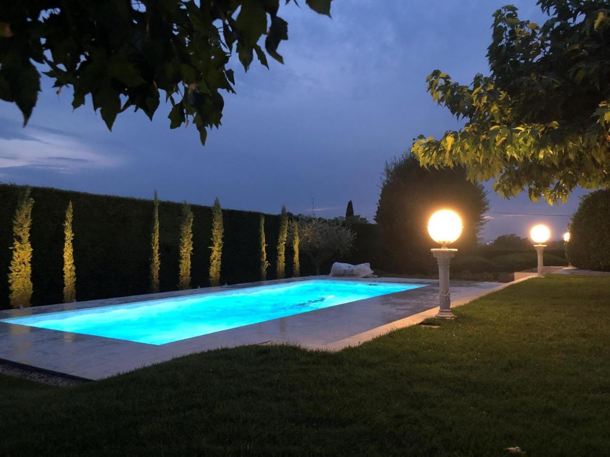 Villa Carini With 3000 Mq Garden & Heated Pool Castelnuovo del Garda Ngoại thất bức ảnh